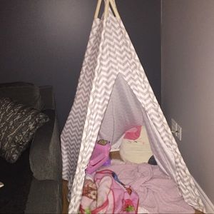 Meet your Posher, Lori